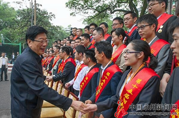 刘丽:用大爱点燃他人生存希望_湖南名人网
