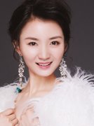 张芝明，青年女歌唱家，湖南怀化人