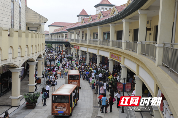 友阿集团：紧跟时代潮流 打造湖南商业航母_湖南名人网